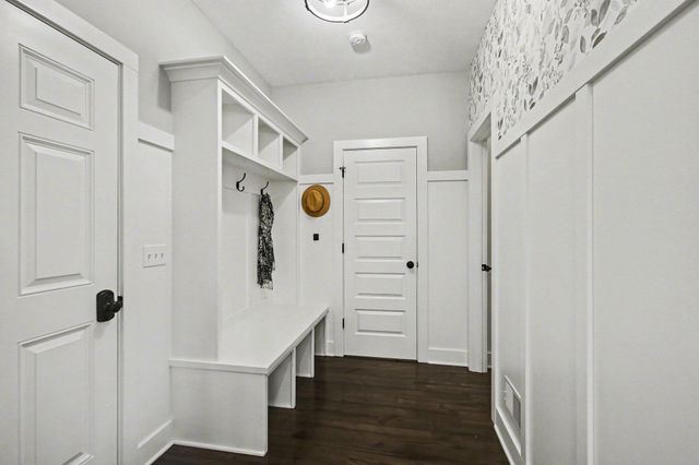 6342 Eaglewood Drive, Hudsonville, MI 49426