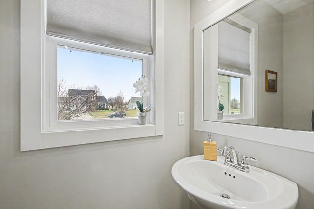 6342 Eaglewood Drive, Hudsonville, MI 49426