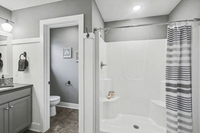 6342 Eaglewood Drive, Hudsonville, MI 49426