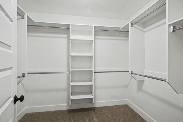 6342 Eaglewood Drive, Hudsonville, MI 49426