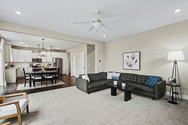 6342 Eaglewood Drive, Hudsonville, MI 49426