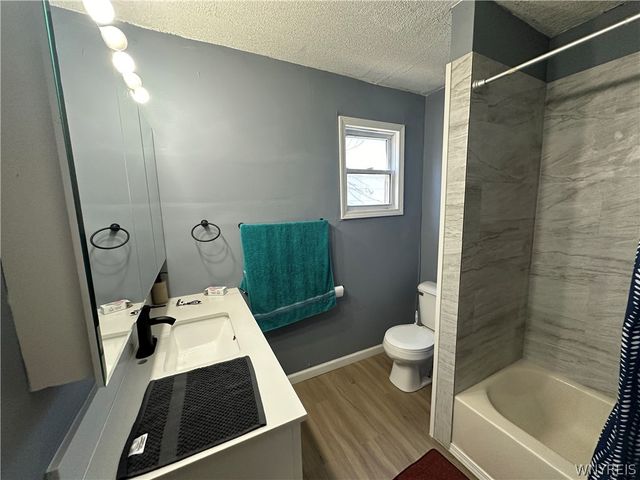 35 Fleming Street, Buffalo, NY 14206