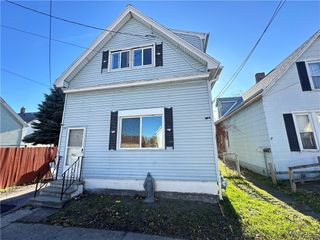 35 Fleming Street, Buffalo, NY 14206