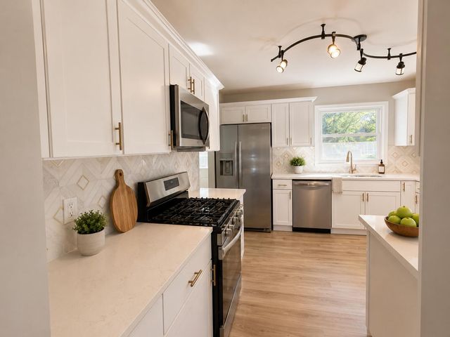 8832 Jackson Court, Munster, IN 46321