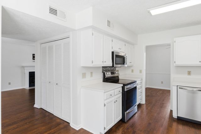 2711 Leesa Ann Ln, Old Hickory, TN 37138