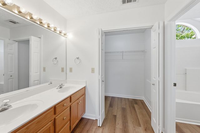 2711 Leesa Ann Ln, Old Hickory, TN 37138