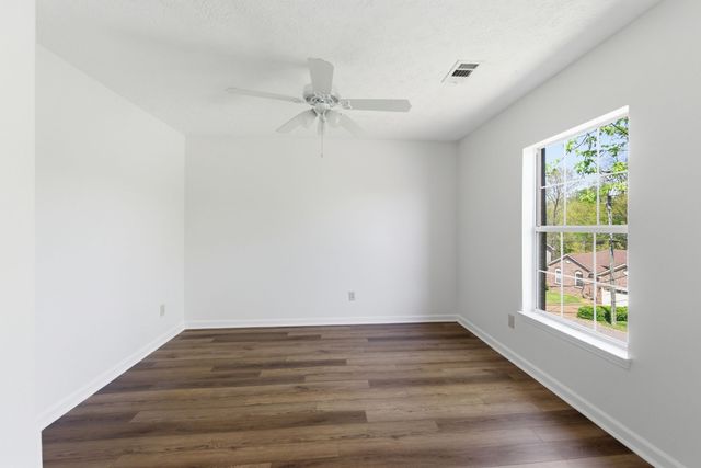 2711 Leesa Ann Ln, Old Hickory, TN 37138