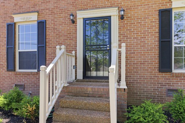 2711 Leesa Ann Ln, Old Hickory, TN 37138