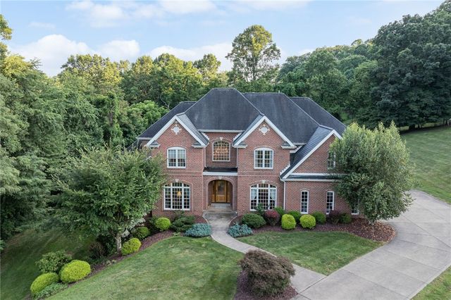 3424 Lashan Dr, Murrysville, PA 15668