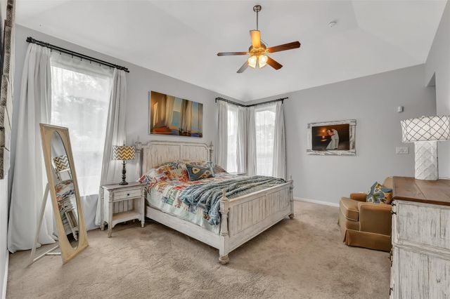 911 Ember Hills Lane, Friendswood, TX 77546