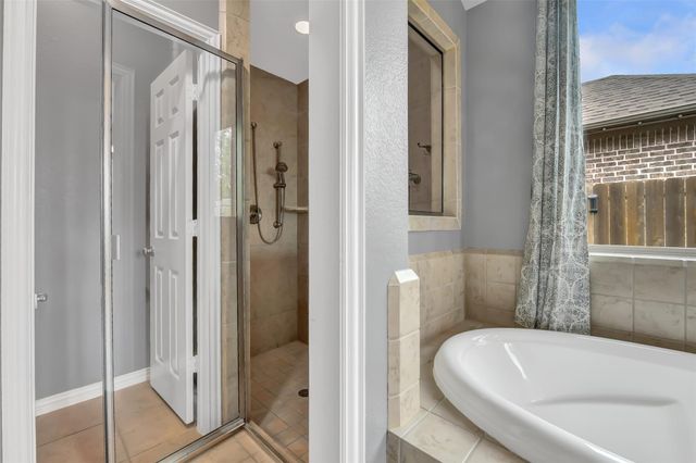 911 Ember Hills Lane, Friendswood, TX 77546