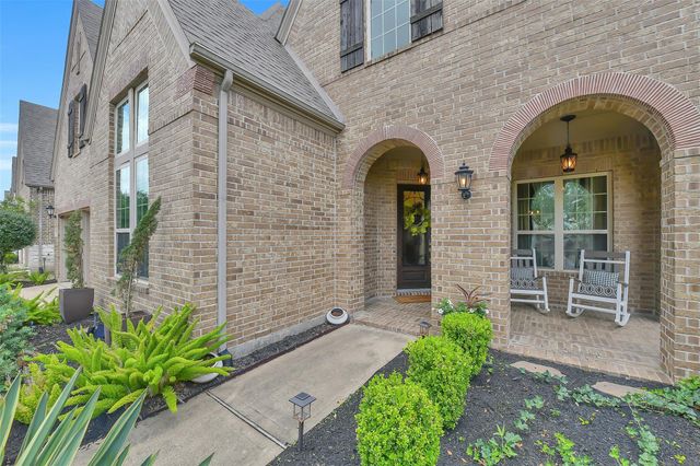 911 Ember Hills Lane, Friendswood, TX 77546