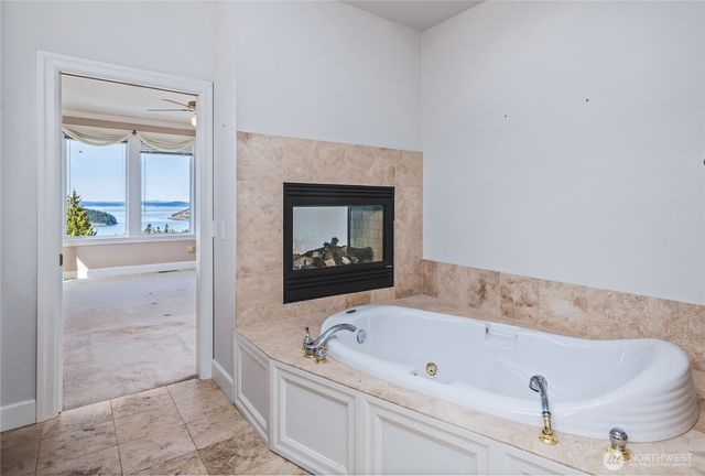 4116 Marine Heights Way, Anacortes, WA 98221