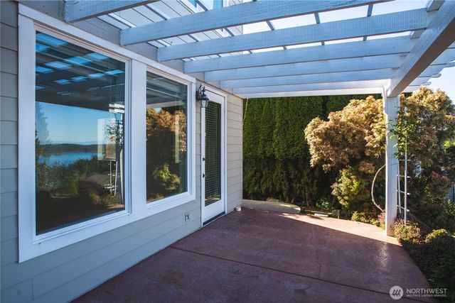 4116 Marine Heights Way, Anacortes, WA 98221