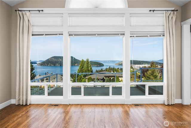 4116 Marine Heights Way, Anacortes, WA 98221