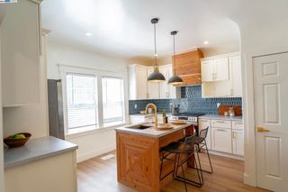 3708 Lyon Ave, Oakland, CA 94601