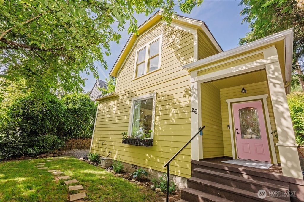 26 NE Washington Avenue, Chehalis, WA 98532