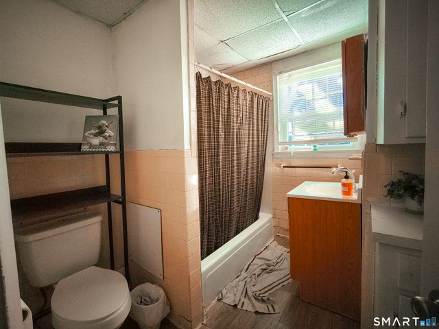 70 Walnut Street, Putnam, CT 06260