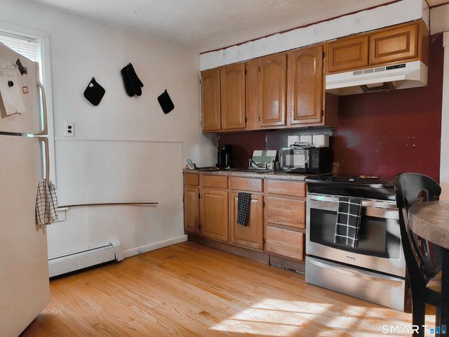 70 Walnut Street, Putnam, CT 06260