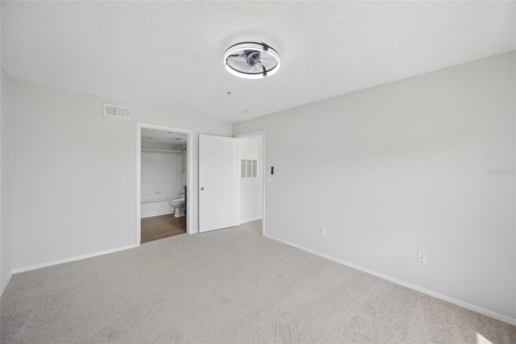 Image 13 of property listing at 2213 GRAND CAYMAN COURT 1135, Kissimmee, FL 34741