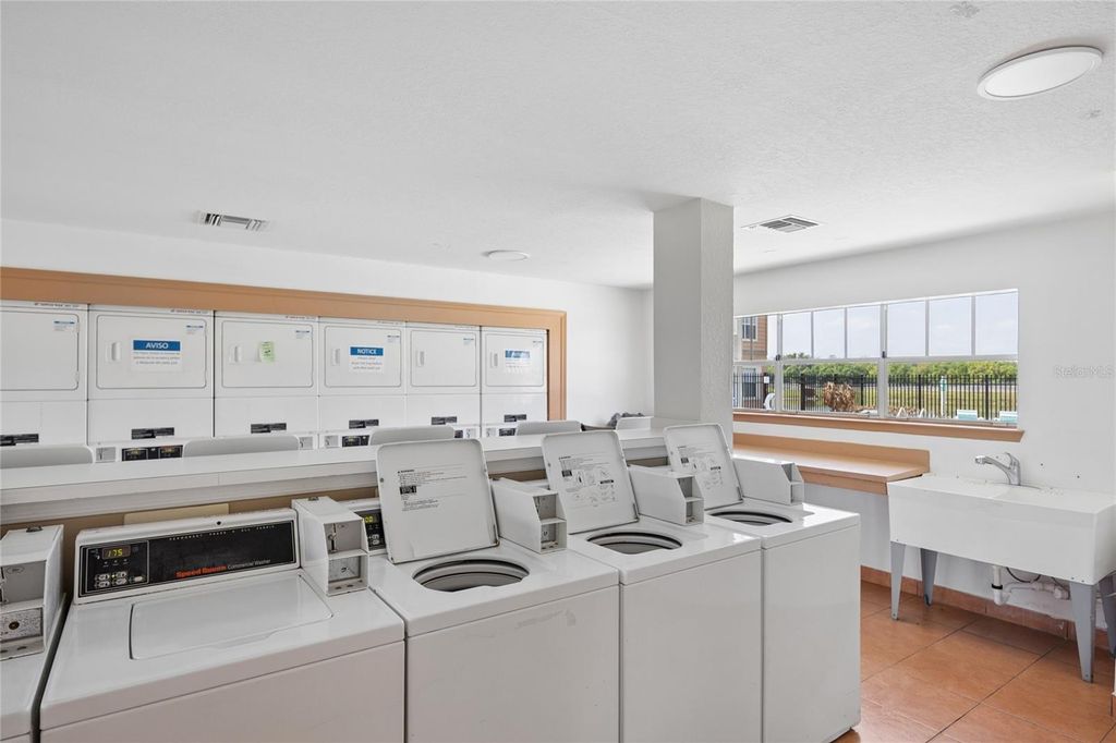 Image 30 of property listing at 2213 GRAND CAYMAN COURT 1135, Kissimmee, FL 34741