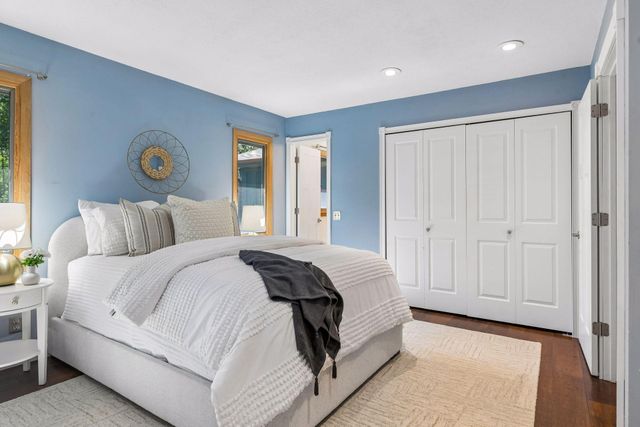 8249 Deer Pond Court N, Lake Elmo, MN 55042