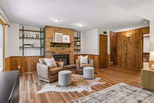 8249 Deer Pond Court N, Lake Elmo, MN 55042