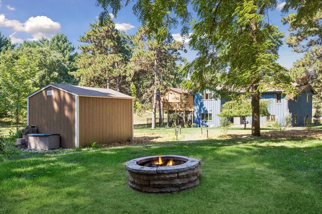 8249 Deer Pond Court N, Lake Elmo, MN 55042