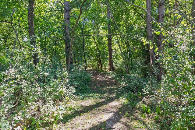 8249 Deer Pond Court N, Lake Elmo, MN 55042