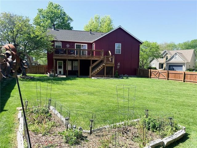 5007 S Powell Avenue, Blue Springs, MO 64015