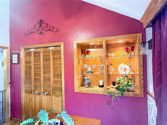 5007 S Powell Avenue, Blue Springs, MO 64015