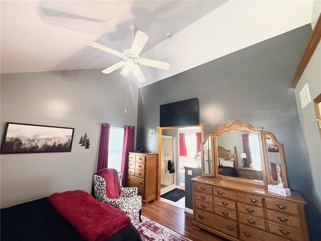 5007 S Powell Avenue, Blue Springs, MO 64015