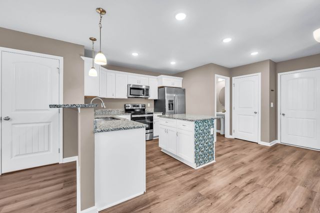 714 Perkins Ave, Clarksville, TN 37040