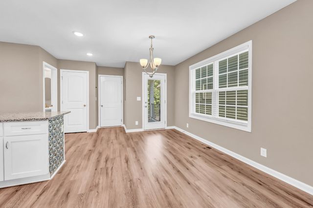 714 Perkins Ave, Clarksville, TN 37040