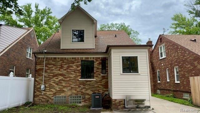 5535 Yorkshire Road, Detroit, MI 48224