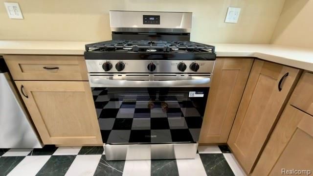 5535 Yorkshire Road, Detroit, MI 48224