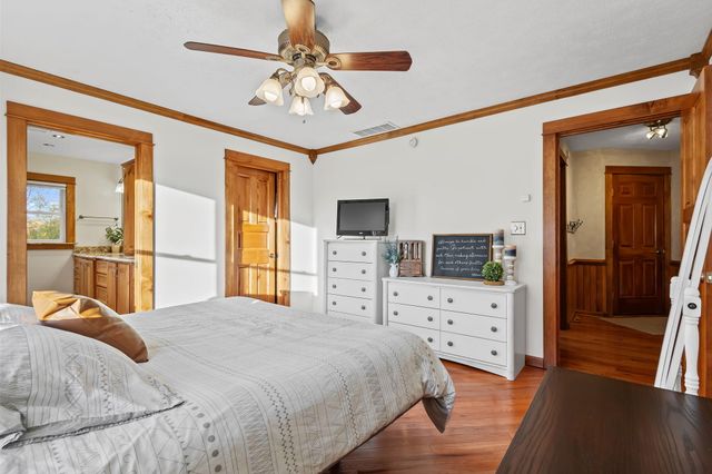 502 Fir Street SW, Demotte, IN 46310