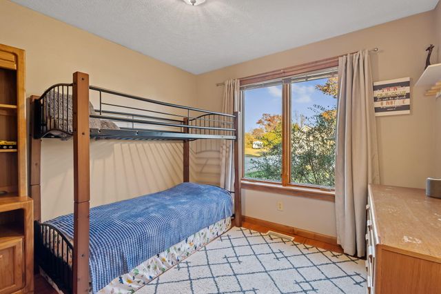 502 Fir Street SW, Demotte, IN 46310