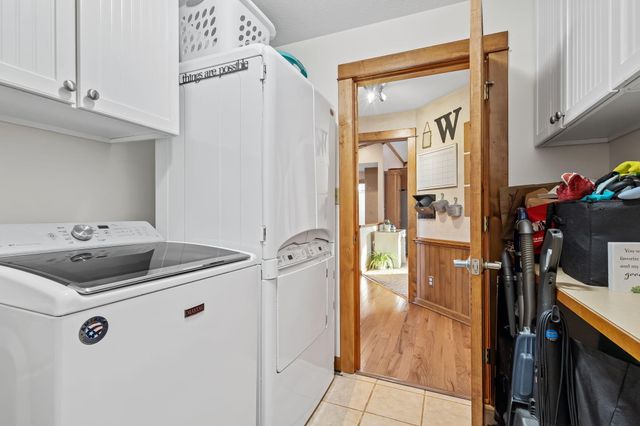 502 Fir Street SW, Demotte, IN 46310