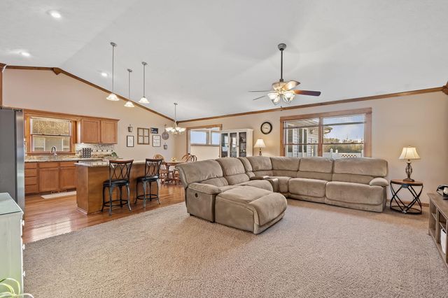 502 Fir Street SW, Demotte, IN 46310