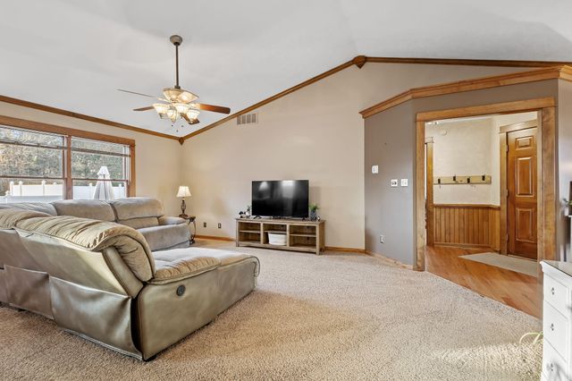 502 Fir Street SW, Demotte, IN 46310