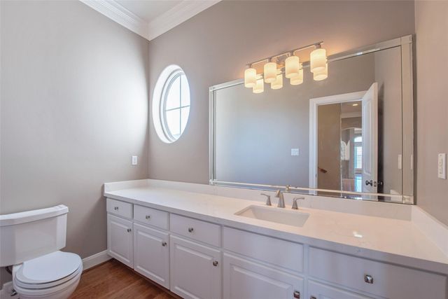 1306 Outrigger, Tiki Island, TX 77554