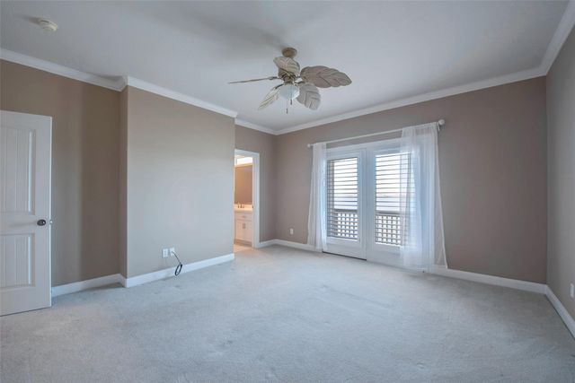 1306 Outrigger, Tiki Island, TX 77554