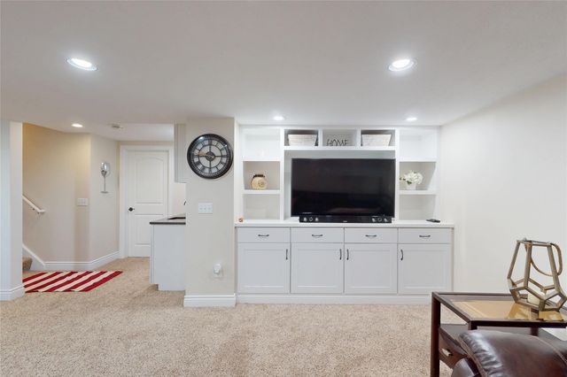1018 COPPER Drive, Erie, PA 16509