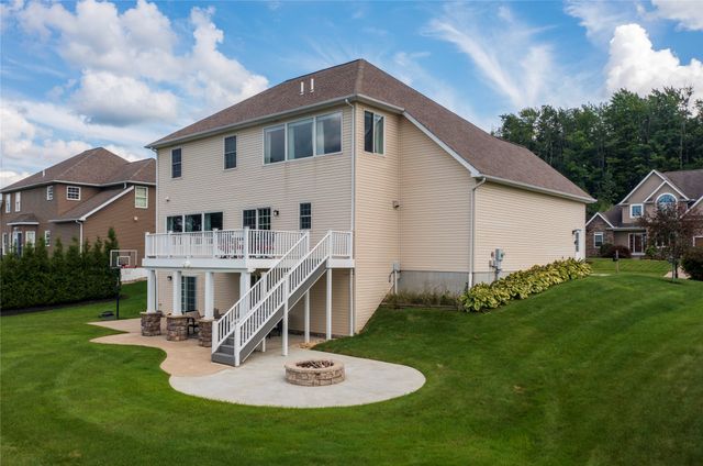 1018 COPPER Drive, Erie, PA 16509