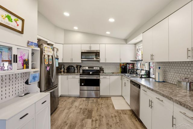 2795 Bradford Drive, Saginaw, MI 48603