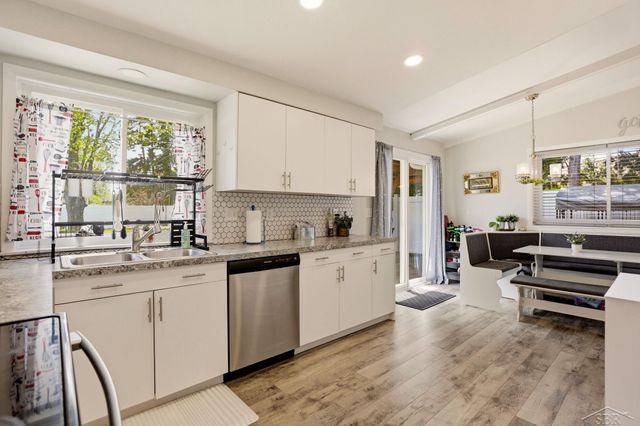 2795 Bradford Drive, Saginaw, MI 48603