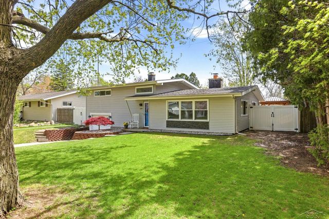 2795 Bradford Drive, Saginaw, MI 48603