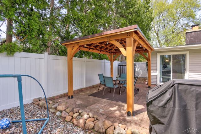 2795 Bradford Drive, Saginaw, MI 48603