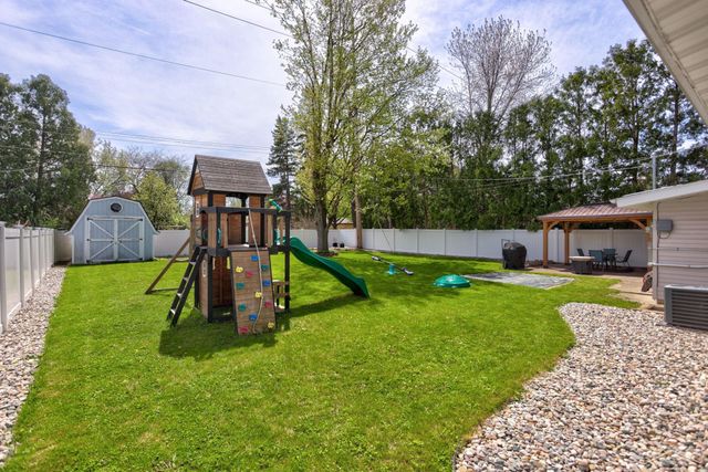2795 Bradford Drive, Saginaw, MI 48603